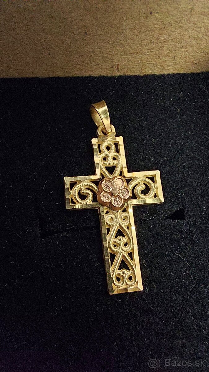 Zlatý prívesok - 2