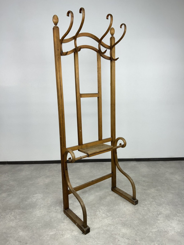 Nástenný halový vešiak J&J Kohn no.1082 - 2