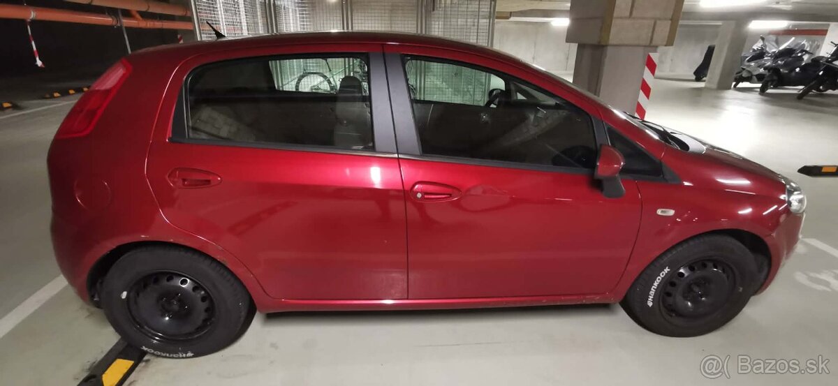 Na predaj Fiat Grande Punto: - 2