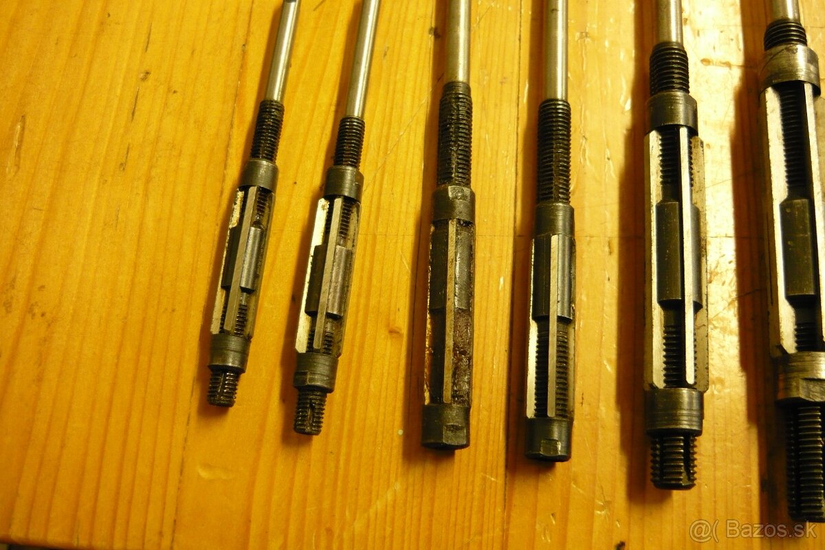 Nastavitelne vystruzniky - 2