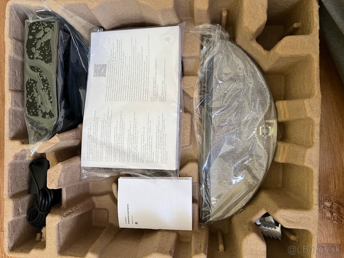 Vysávač robotický - 2