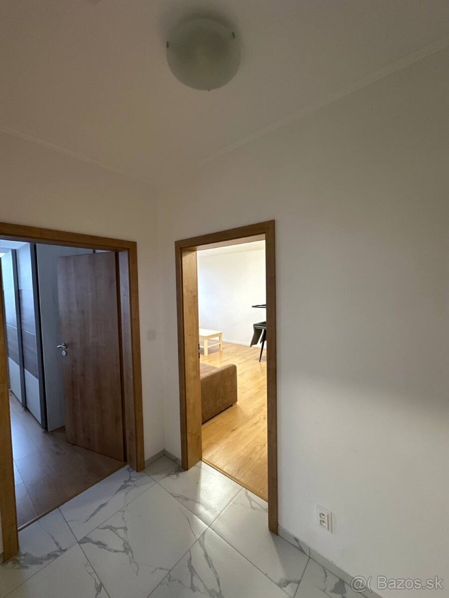 Prenájom 2-izbového bytu – Bratislava–Rača - 2