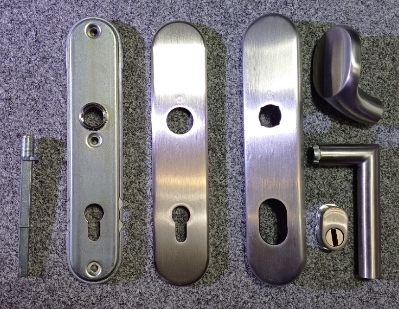 Kľučka - vchodové dvere HOPPE - 2