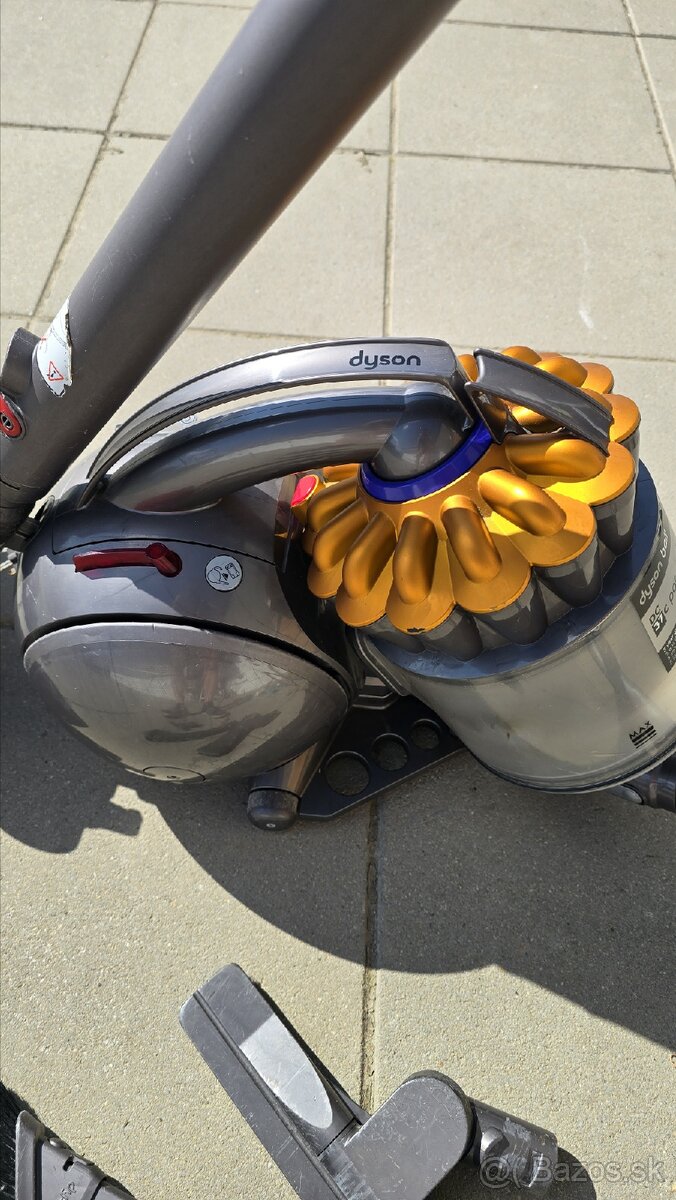 Vysávač Dyson - 2