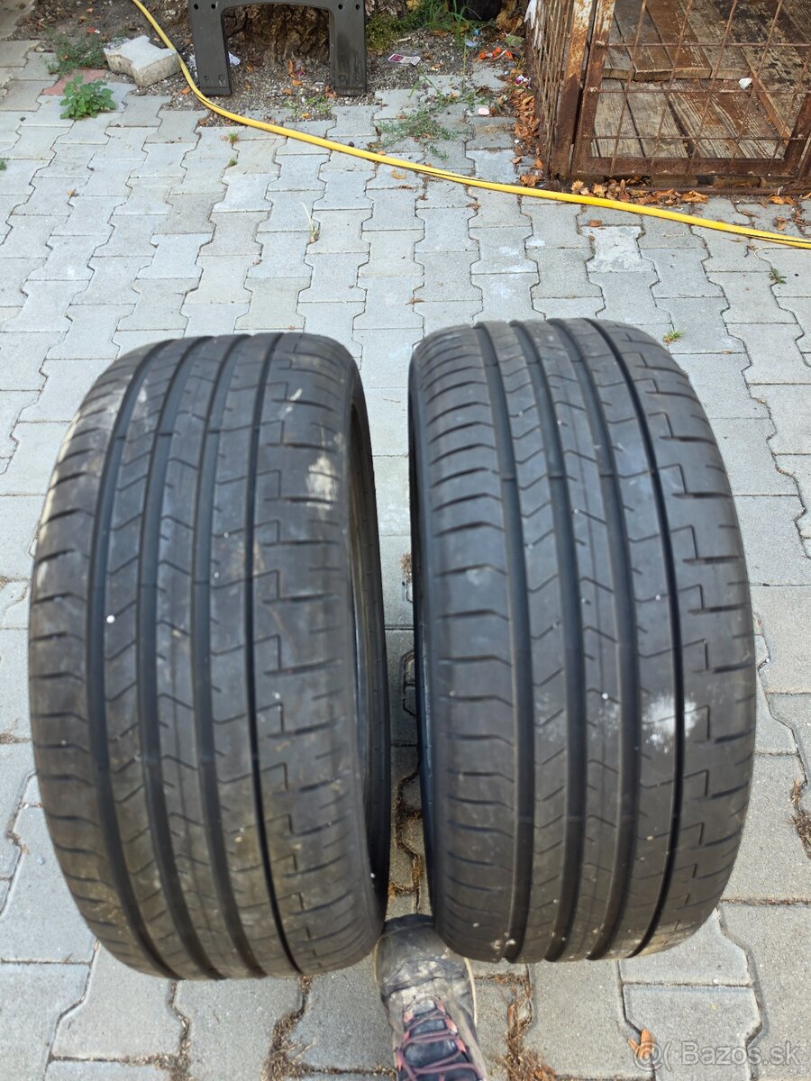 Pirelli zero R18 - 2