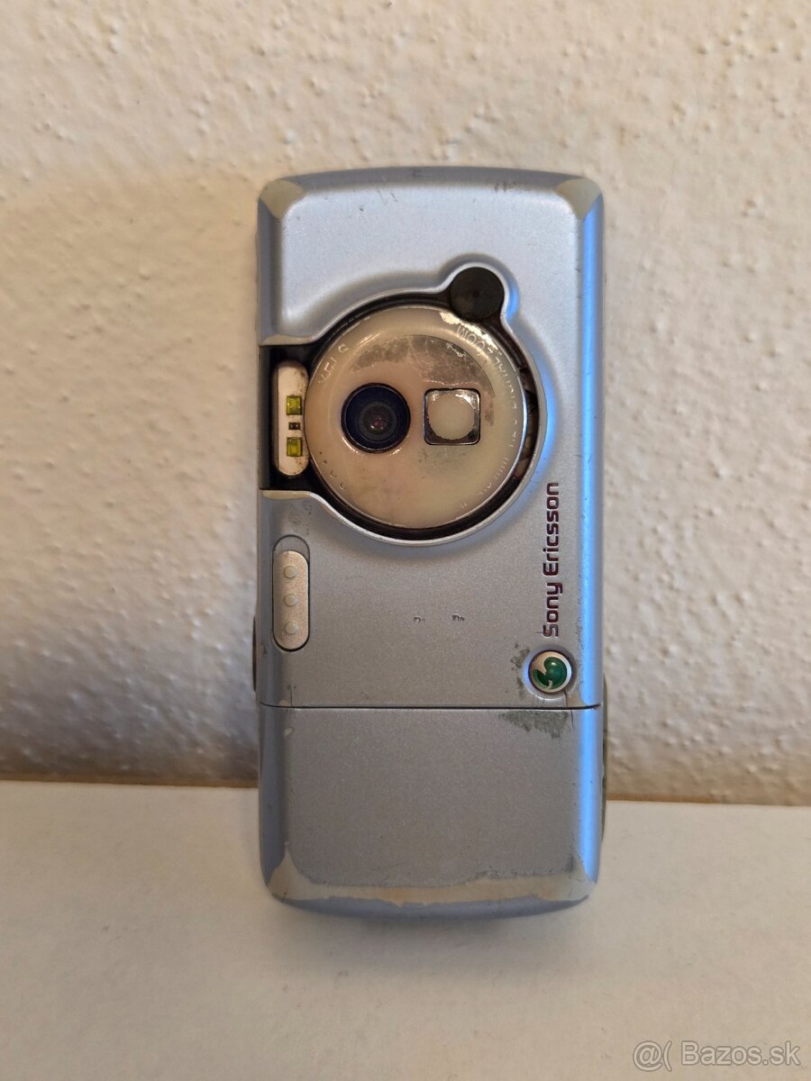 Sony Ericsson D750i - 2