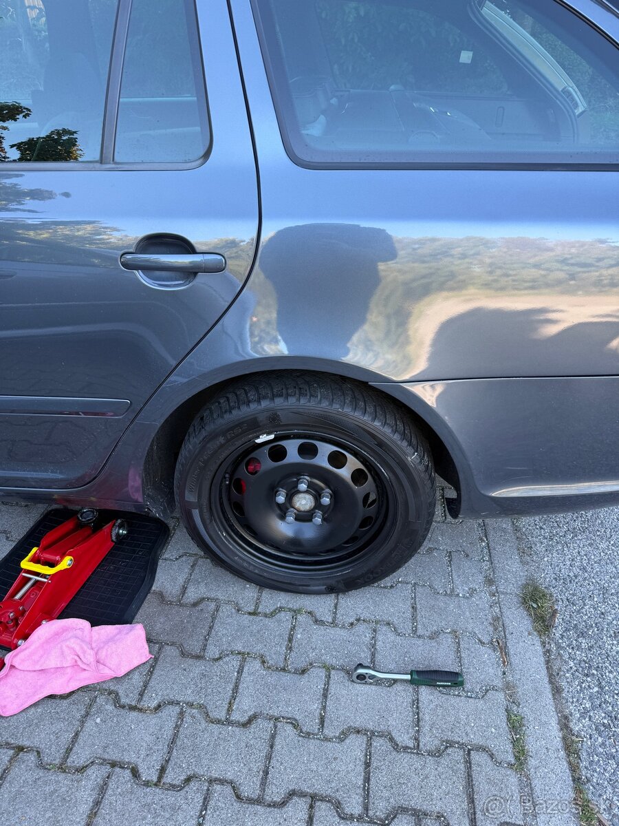 Plechové disky r16 + zimné pneu matador 205/55 r16 - 2