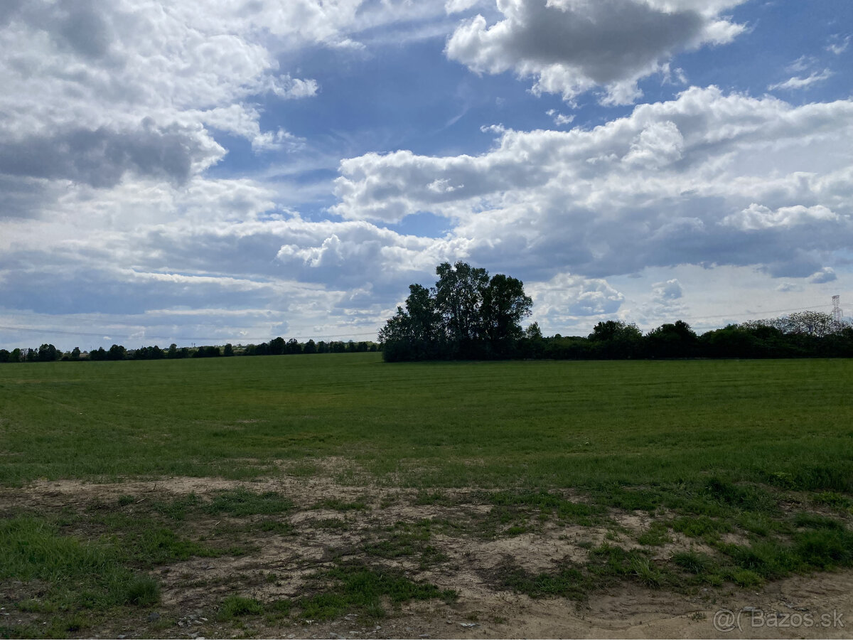 Pozemky v krásnom prostredí v Bernolákove za priaznivú cenu - 2