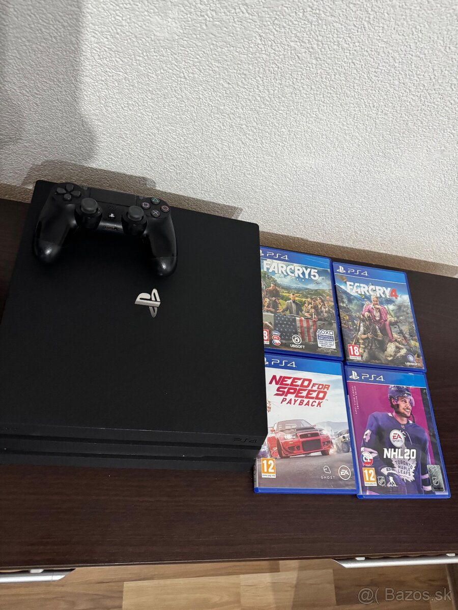 PS4 PRO 1TB plus TV - 2