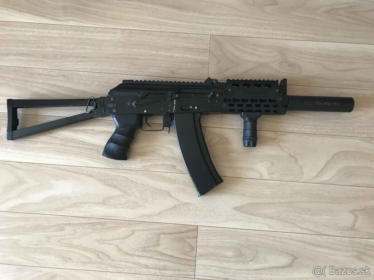 AK-74U - 2