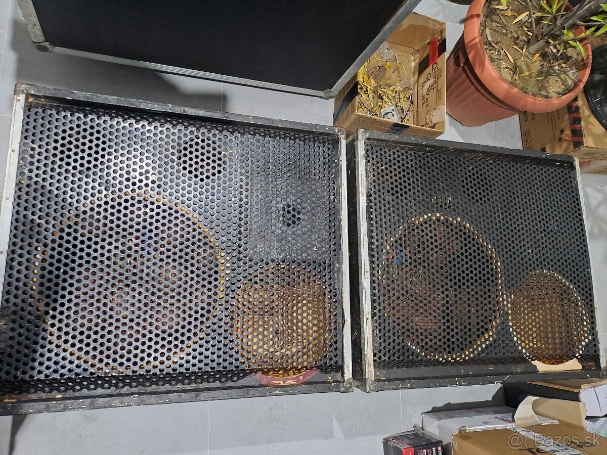 Skelety 3- pásmových bedni - 2