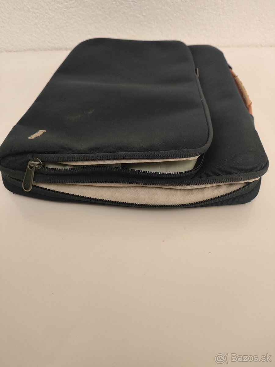 #M063 Taška na notebook tomtoc 15 – pevná, s rúčkou - 2