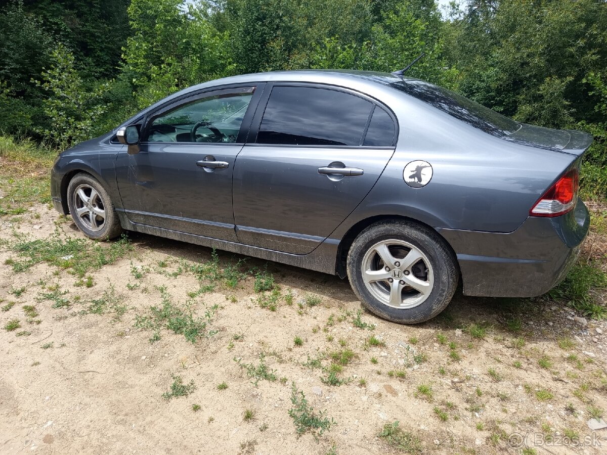 Honda Civic 8g sedan IMA - 2