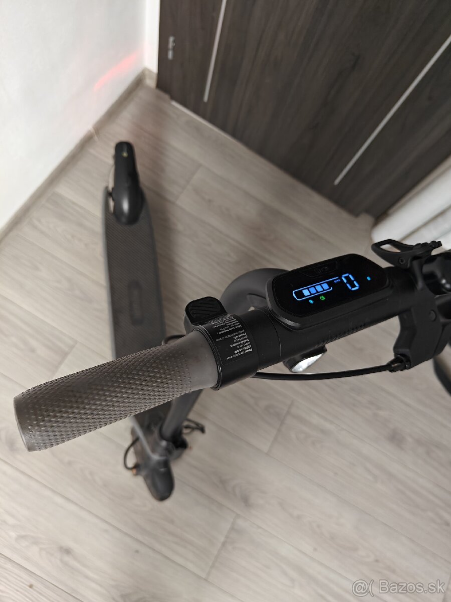 Ninebot Kickscooter E2 - 2