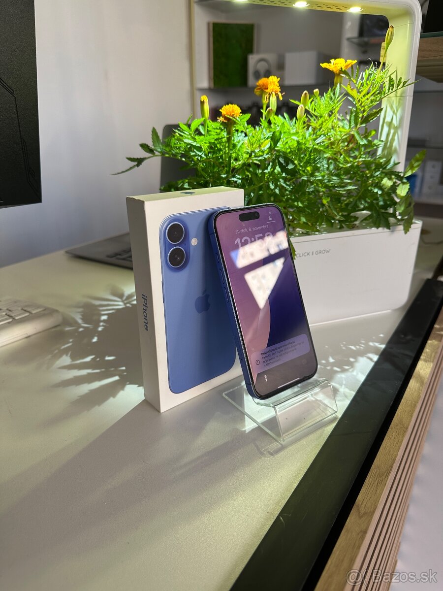 Apple iPhone 16 128GB - 2