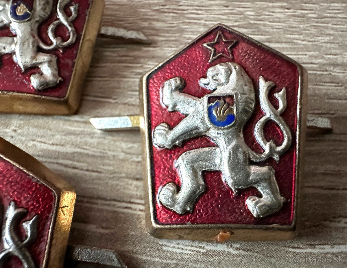 lev čepicový ČSSR odznaky staré 5ks - 2