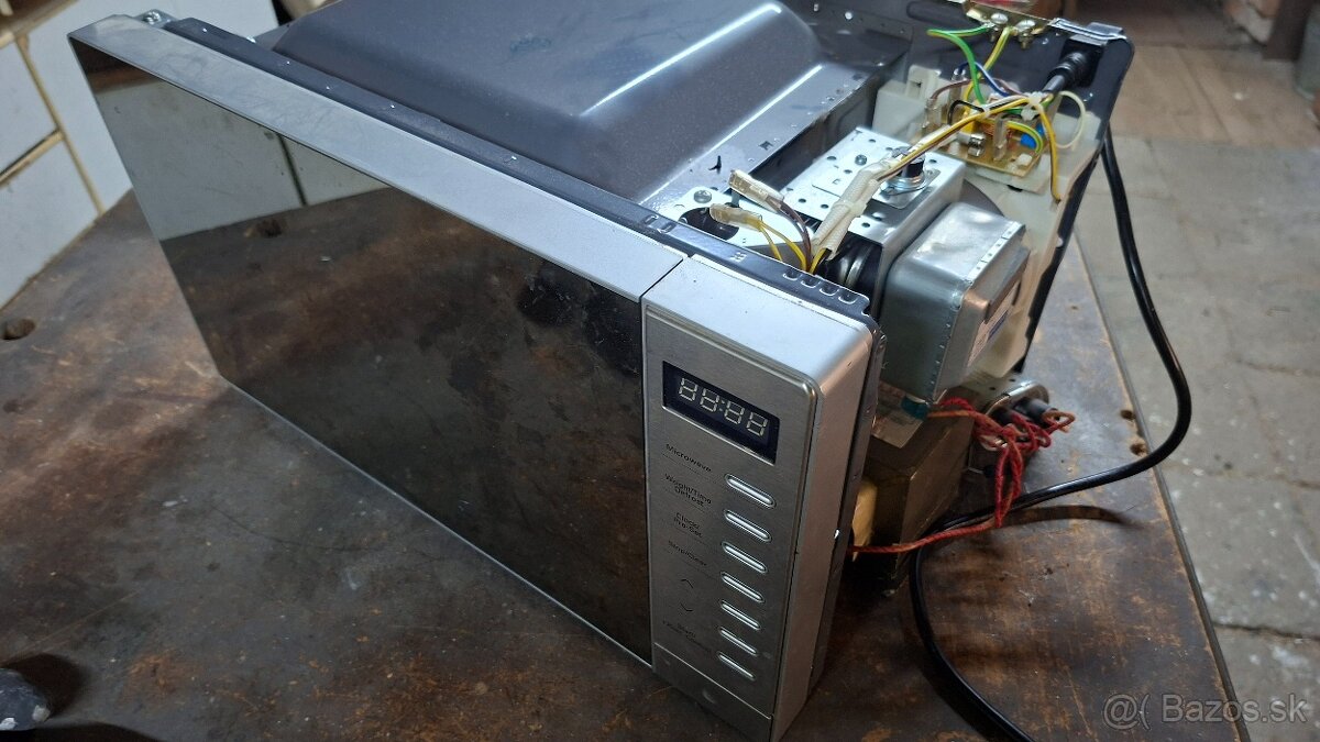 Mikrovlnka na diely - 2