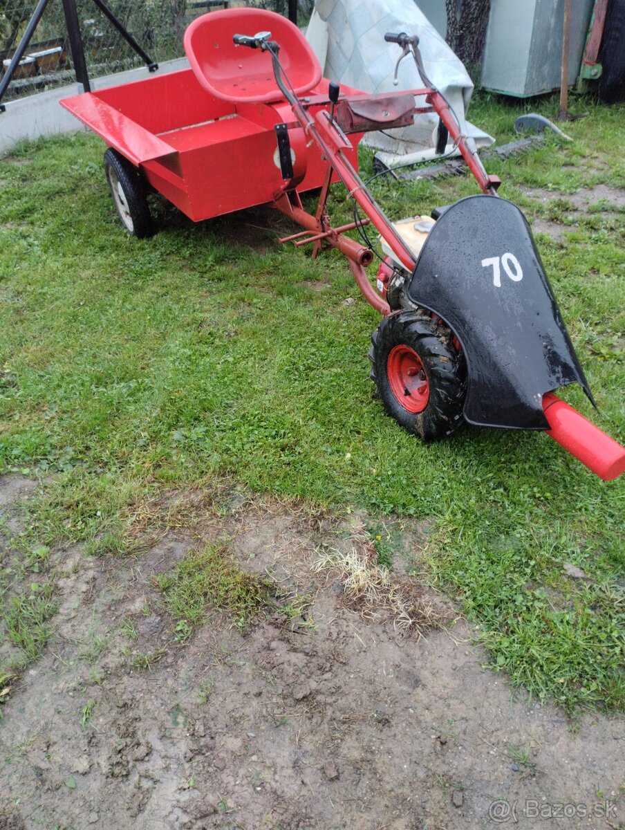 Predam MF 70 zo 4T motorom a vlečkou - 2
