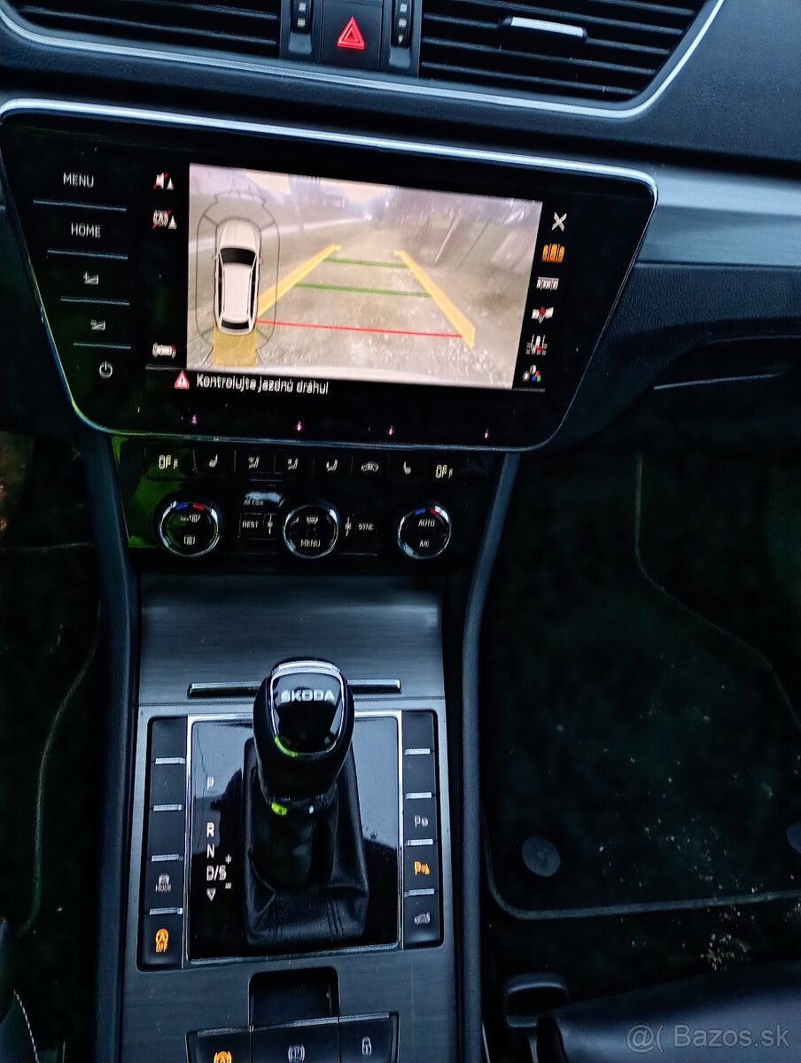 Predám Škoda Superb 3 combi ročník 2022 DSG - 2