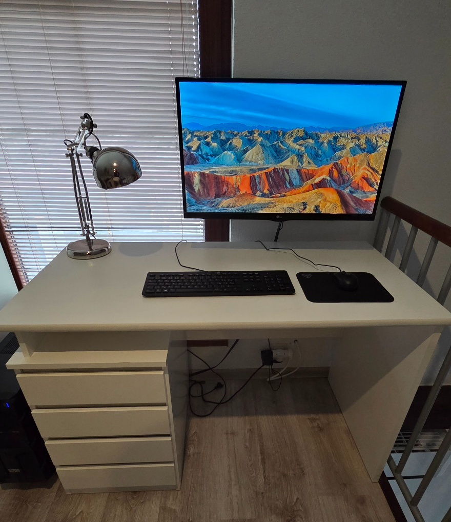 PC zostava + písací stolík a kreslo - 2