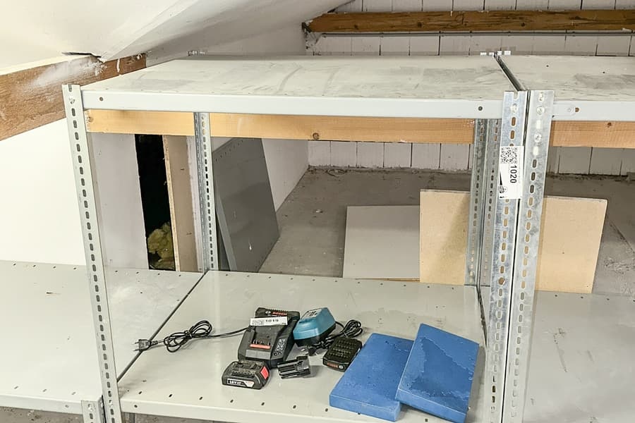 Regál skrutkovany - 2