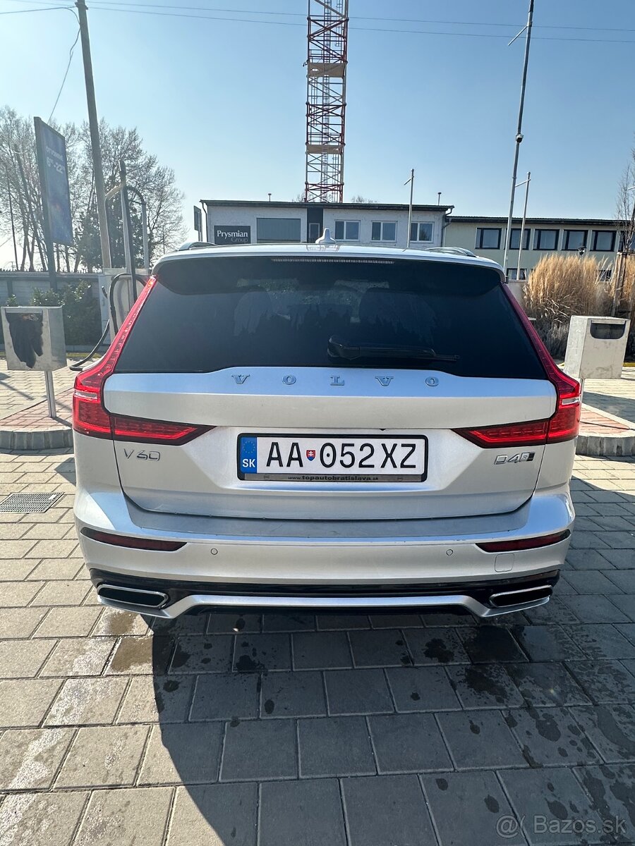 Predám volvo V60 d4 AWD - 2