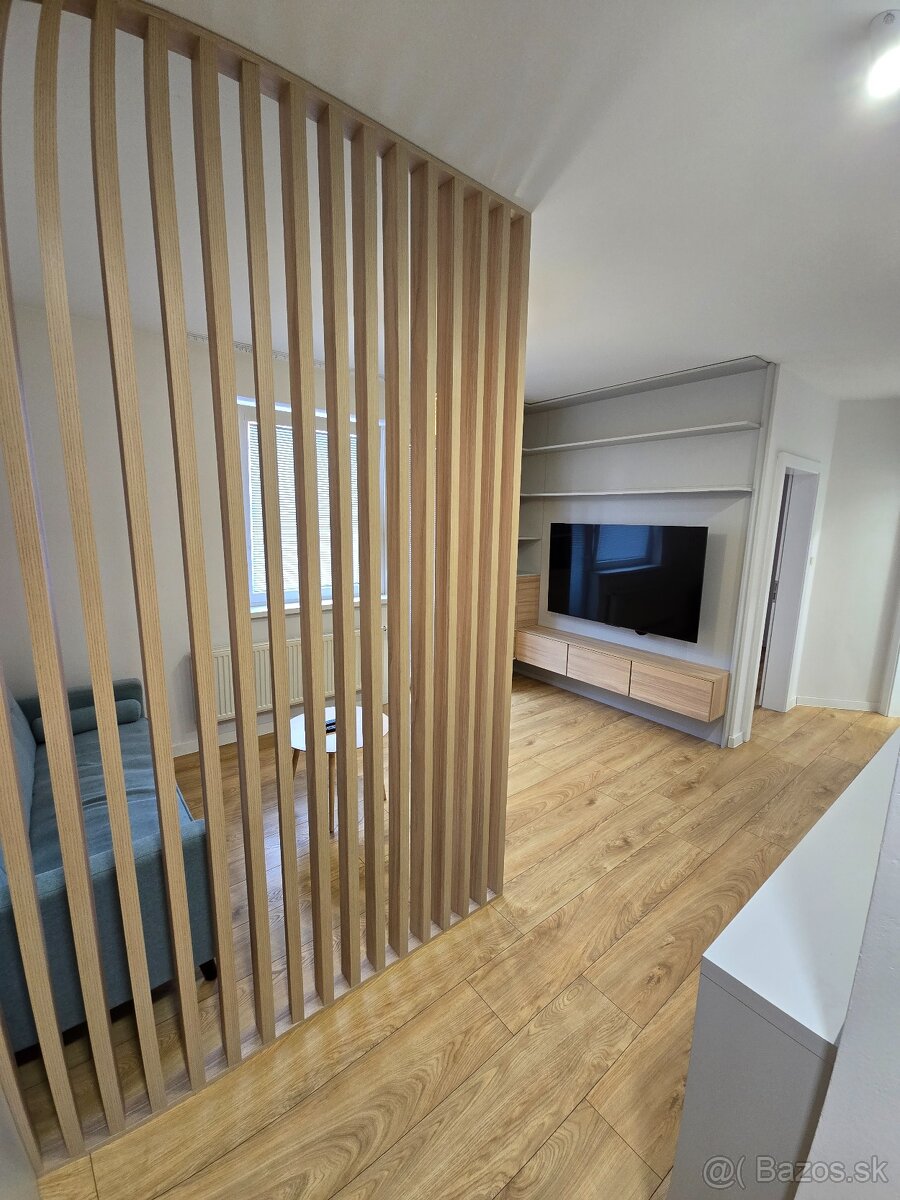 PRENÁJOM: PERFEKTNÝ 2-IZBOVÝ BYT V CENTRE - 2