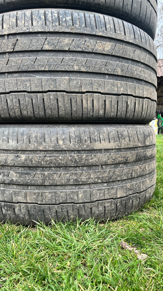 Letné 285/35 r22 - 2