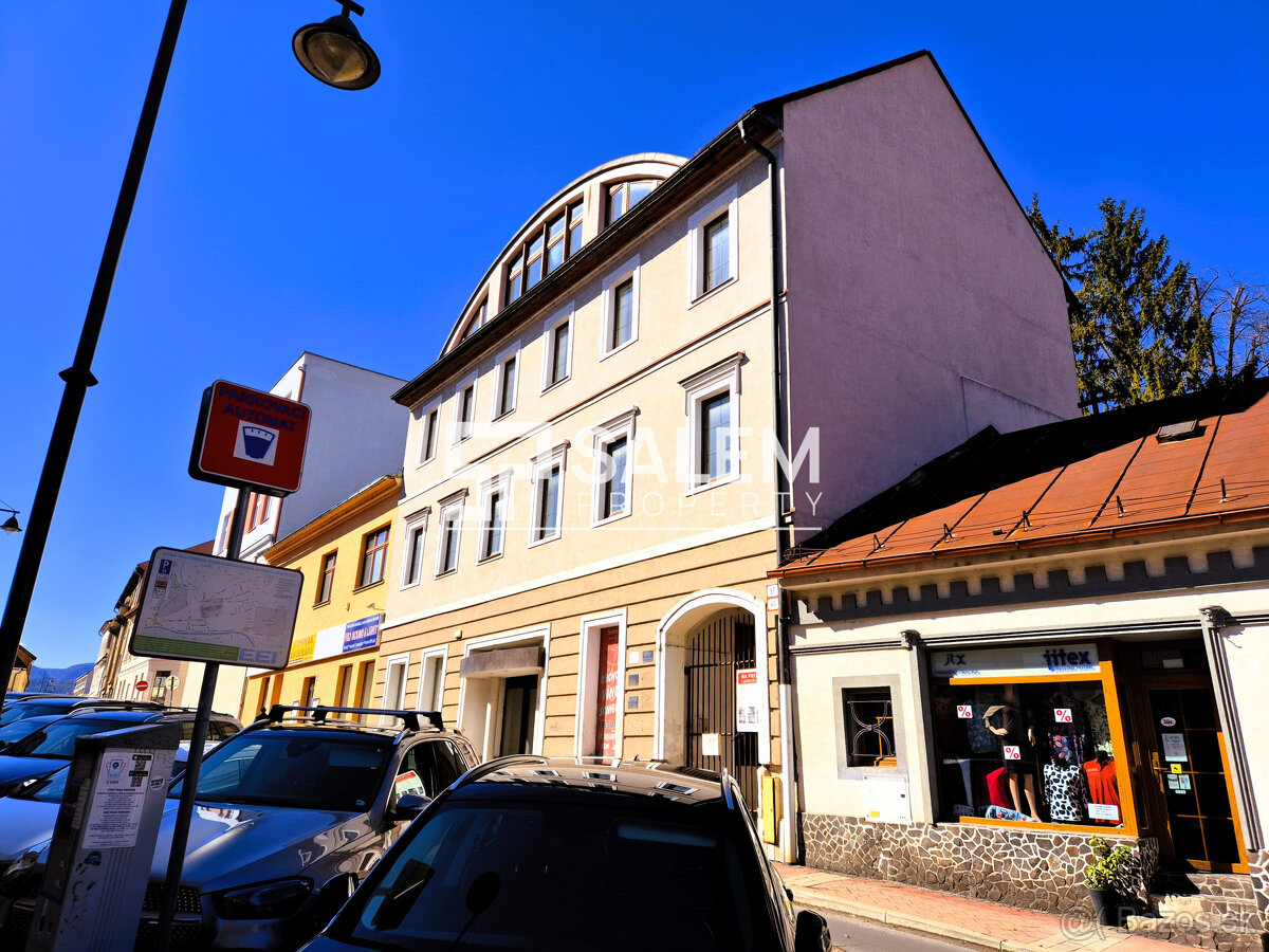 Administratívna budova v historickom centre Banskej Bystrice - 2