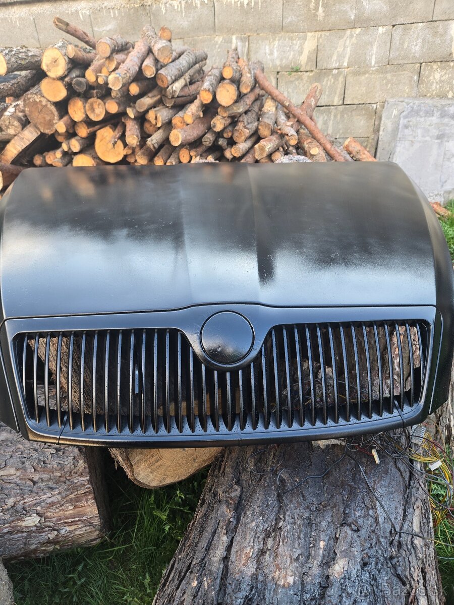 predna kapota Skoda Octavia 2 - 2