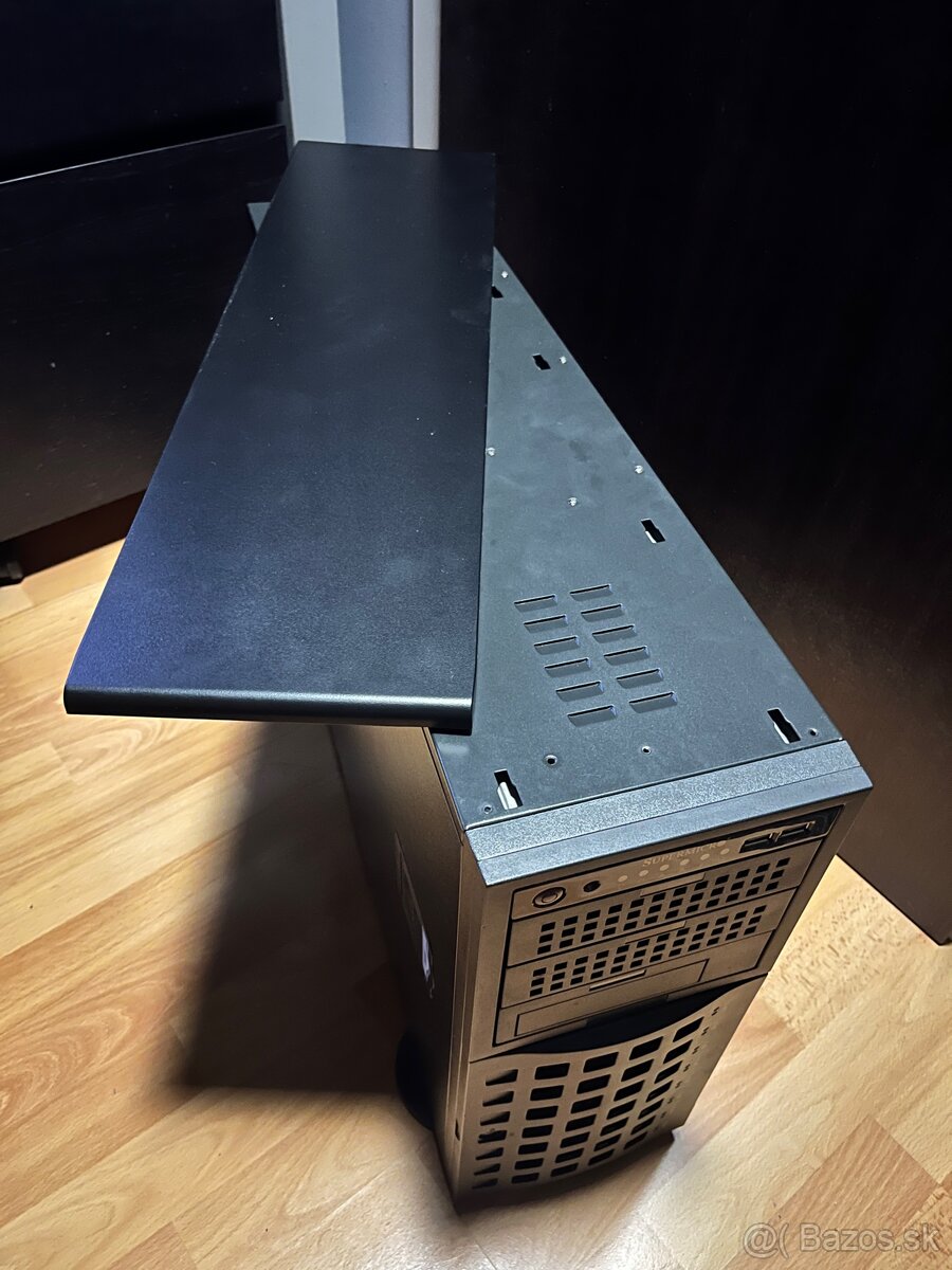 PREDÁM Supermicro Workstation - 2