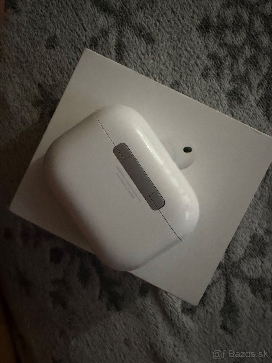AirPods pro 3 - 2