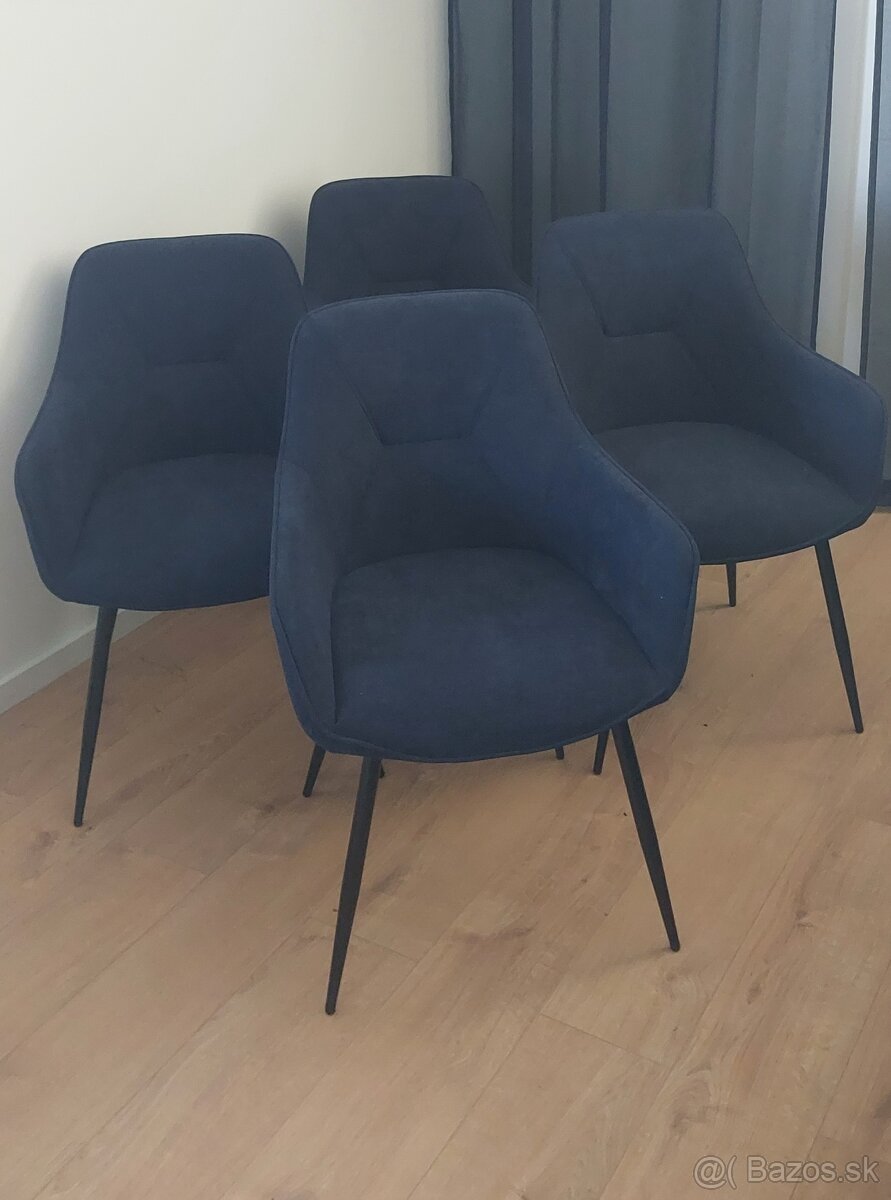 Jedálenský stôl so stoličkami - 2