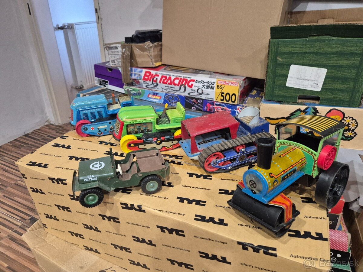 Predam 35e kus ites kdn stare hracky - 2