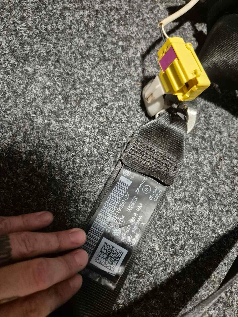 Bezpečnostne pasy Volkswagen - 2