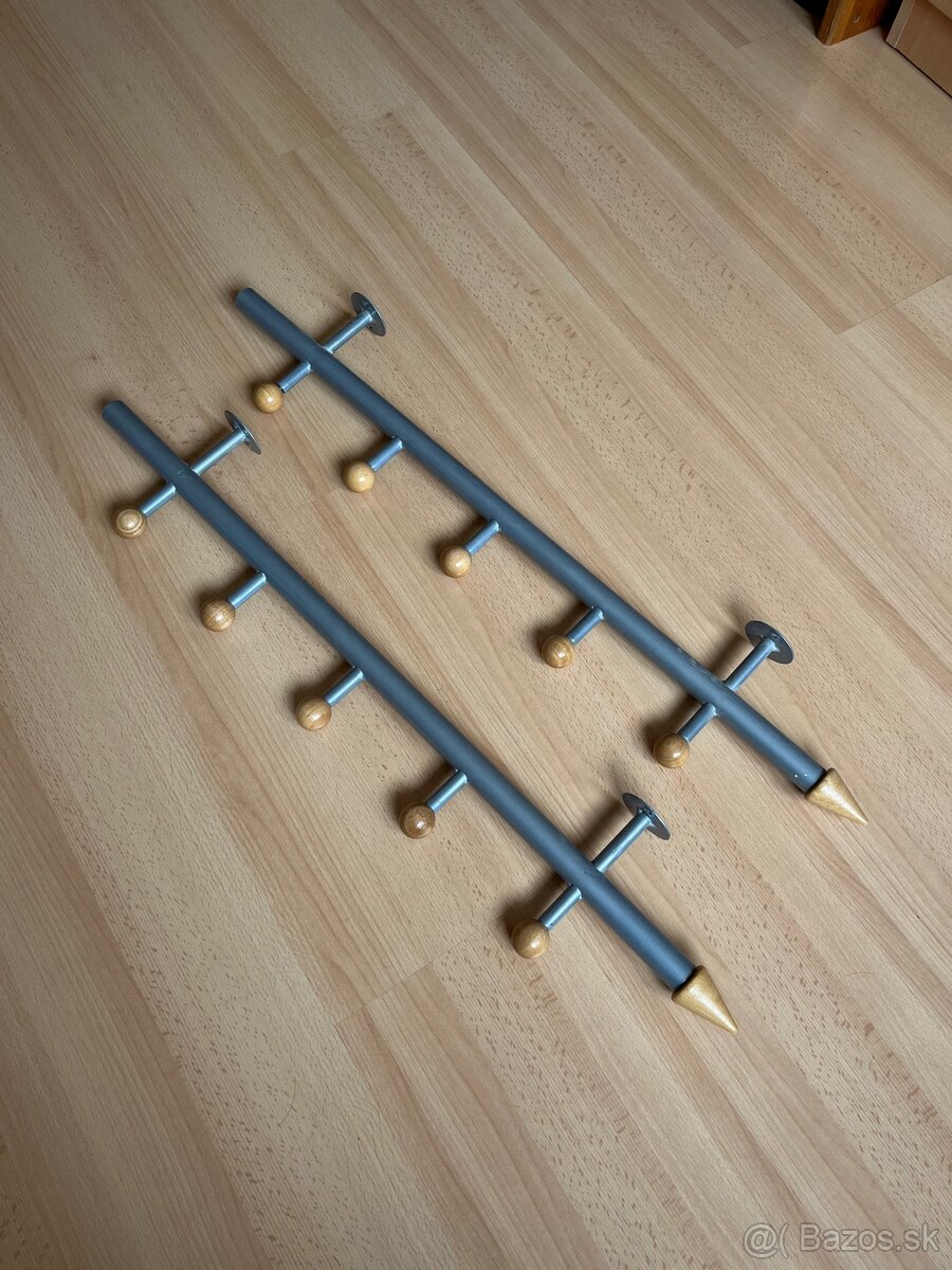 Vešiaky - 2