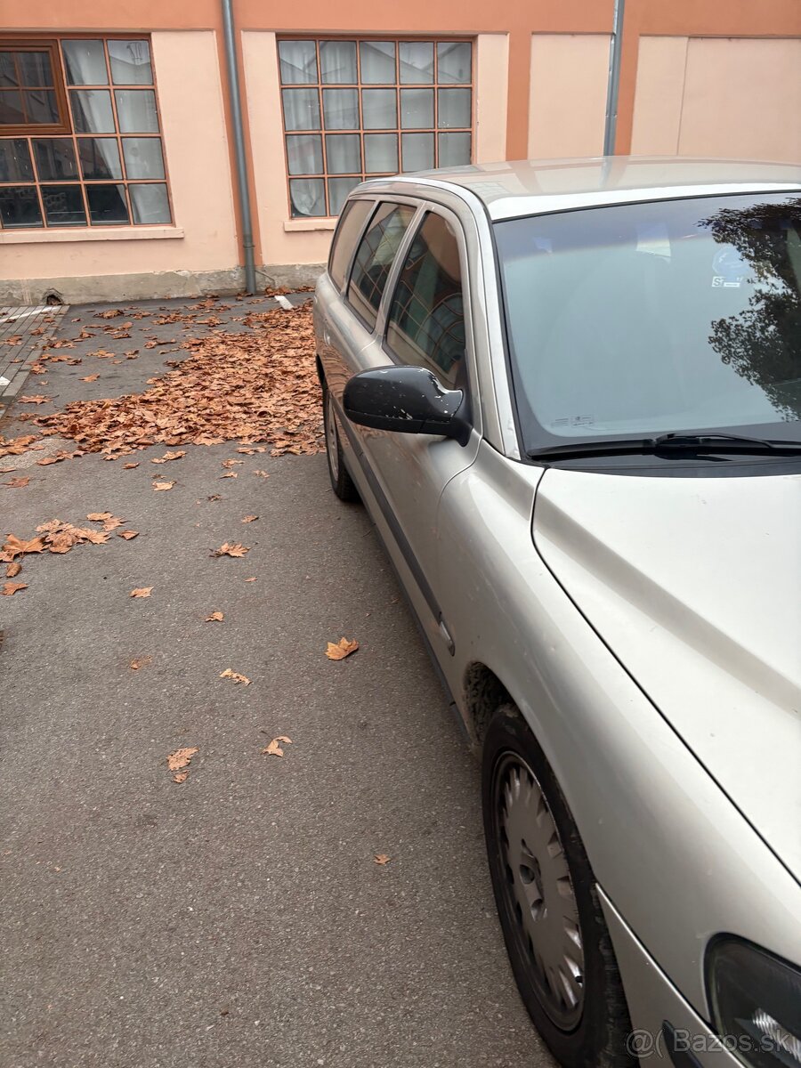 Volvo V70 - 2