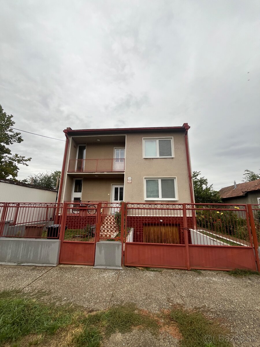 Na predaj RD v Štúrove - 2