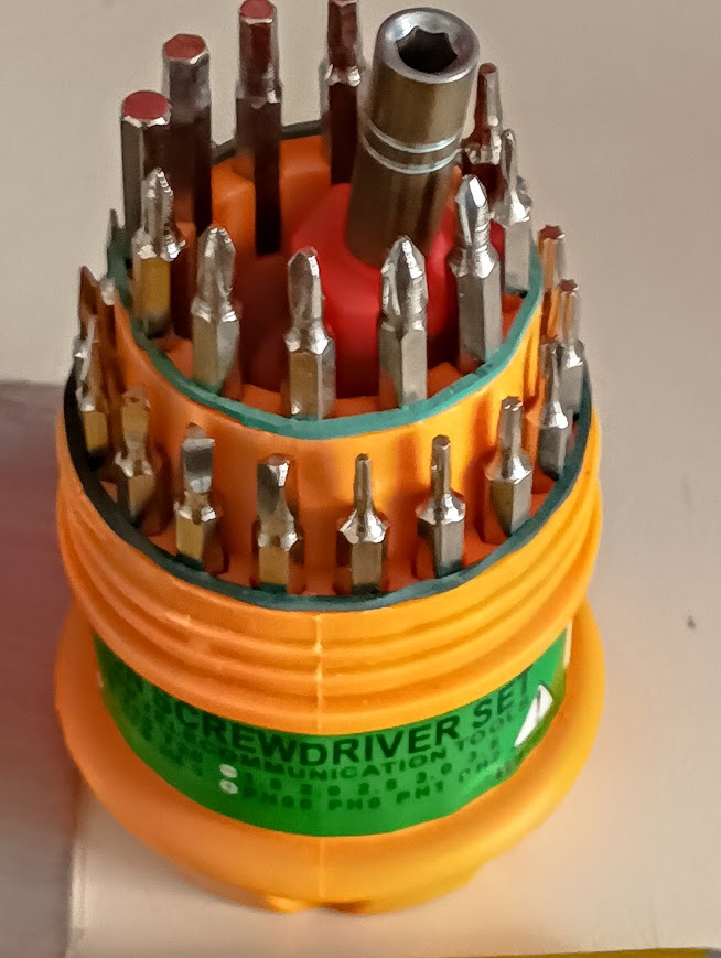 UNIVERZALNE SADY MAGNETICKYCH BITOV LOT - 2