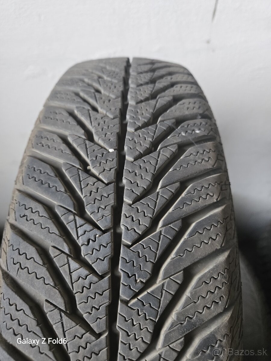 Zimne pneu 165/70 r14 - 2