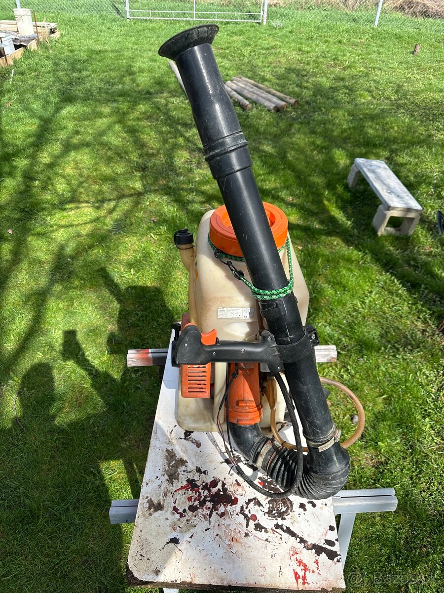 Postrekovač Agrimotor 3W-650 - 2