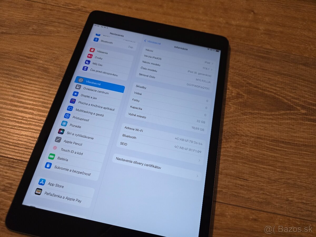 Apple iPad 8 32GB - 2