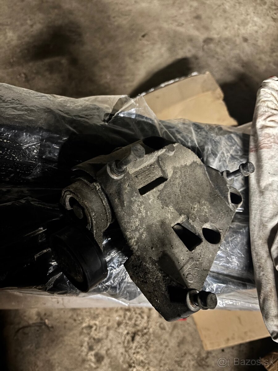 Napinák remeňa m54 - 2