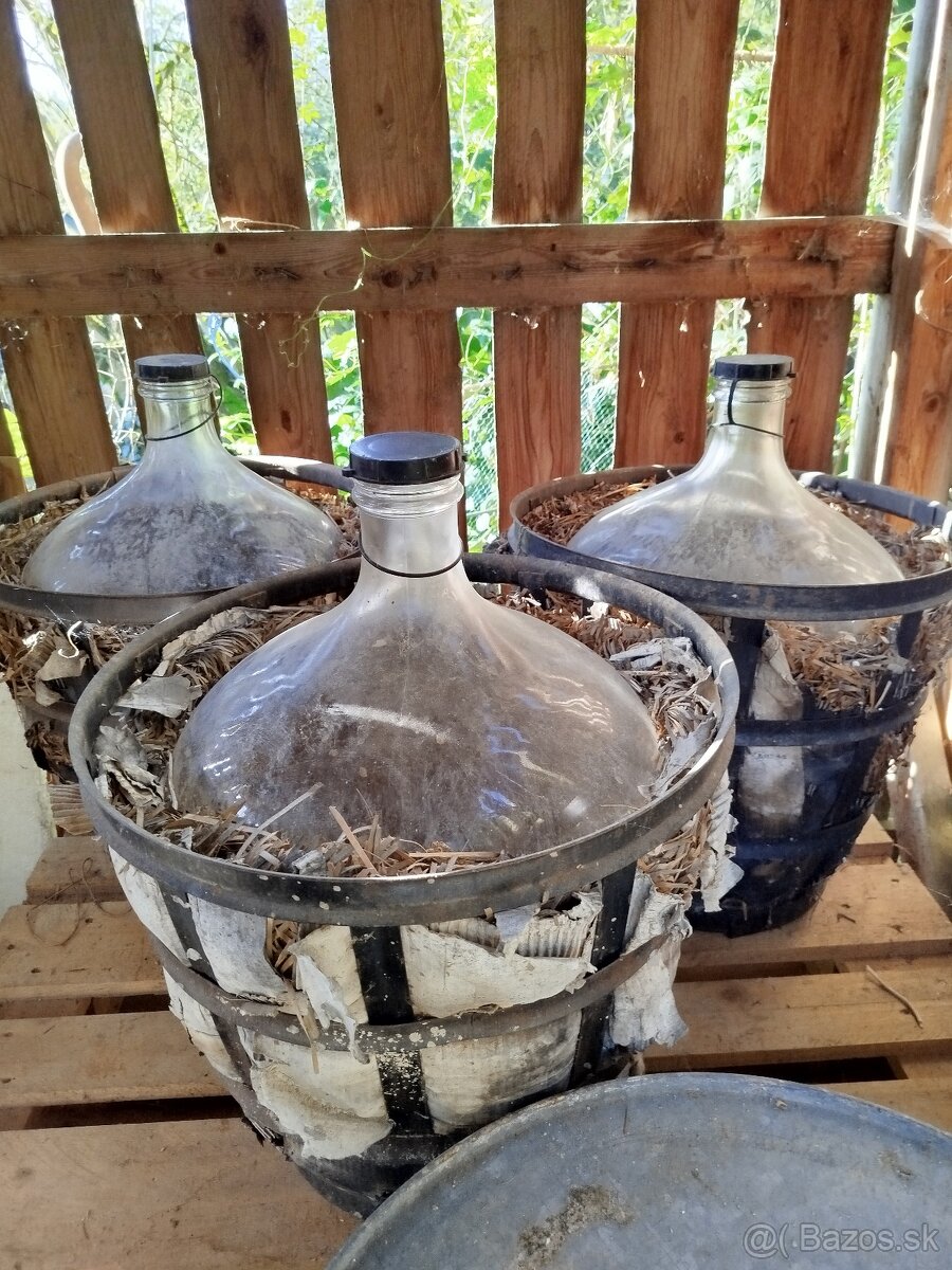 Demižony na vino - 2