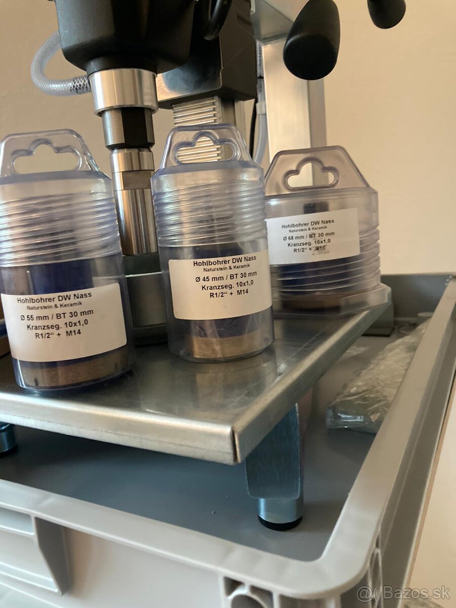 Vykruzovanie dier do obkladu a dlažby - 2