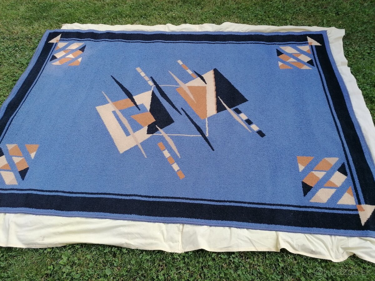 koberec modrý 255 x 180 - 2