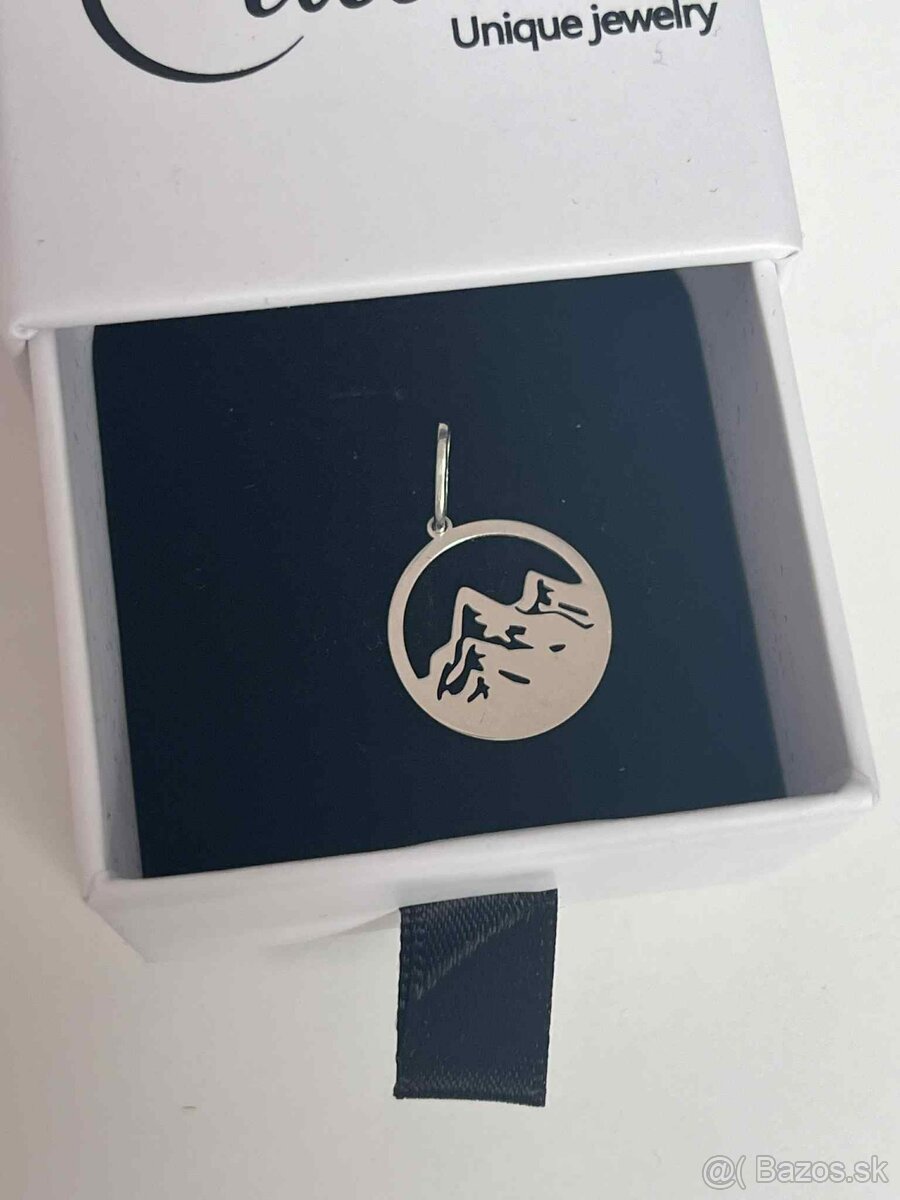 Strieborný prívesok Hory - 2