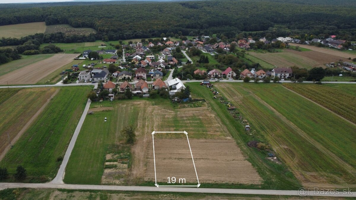 Orná pôda 829 m2, Pochabany - 2