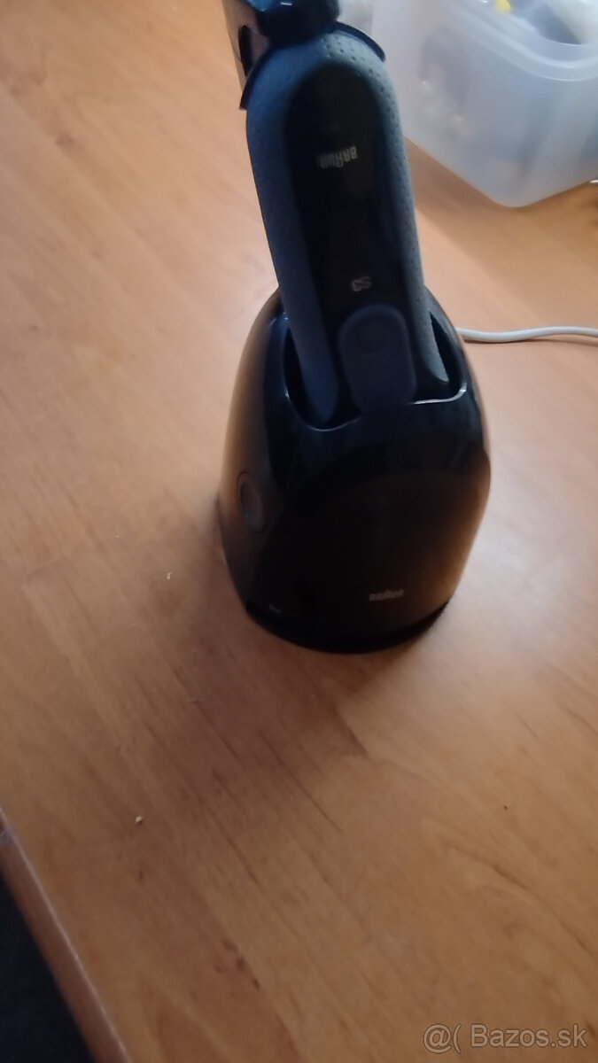 Pánsky holiaci strojček Braun Series 3 3030s - 2