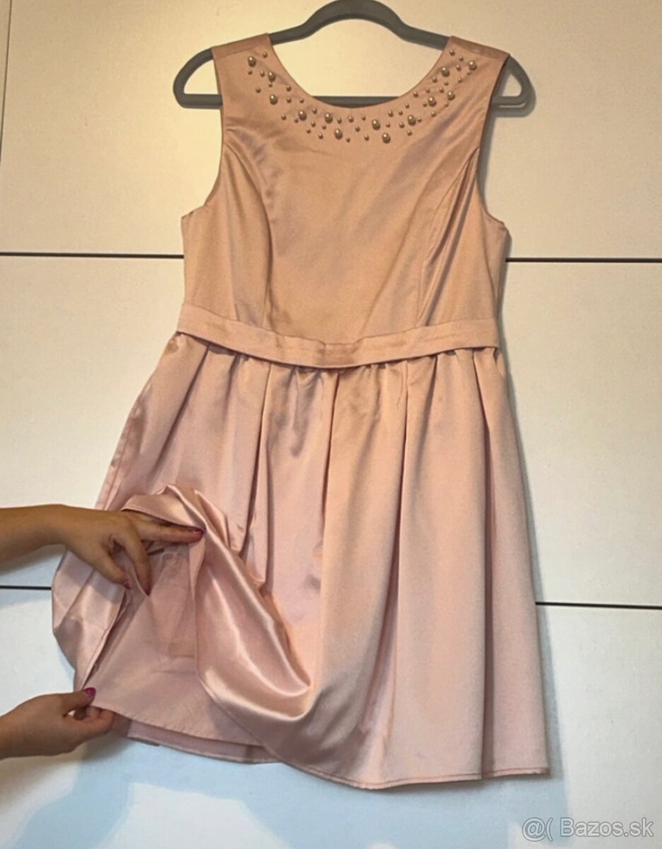 Dámsky šaty - 2